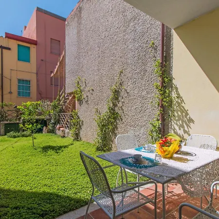 House By Interhome Apartament La Caletta