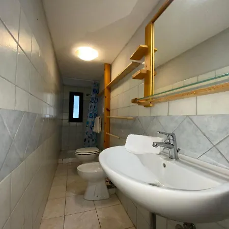 House By Interhome Apartament La Caletta