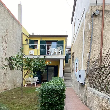 House By Interhome *